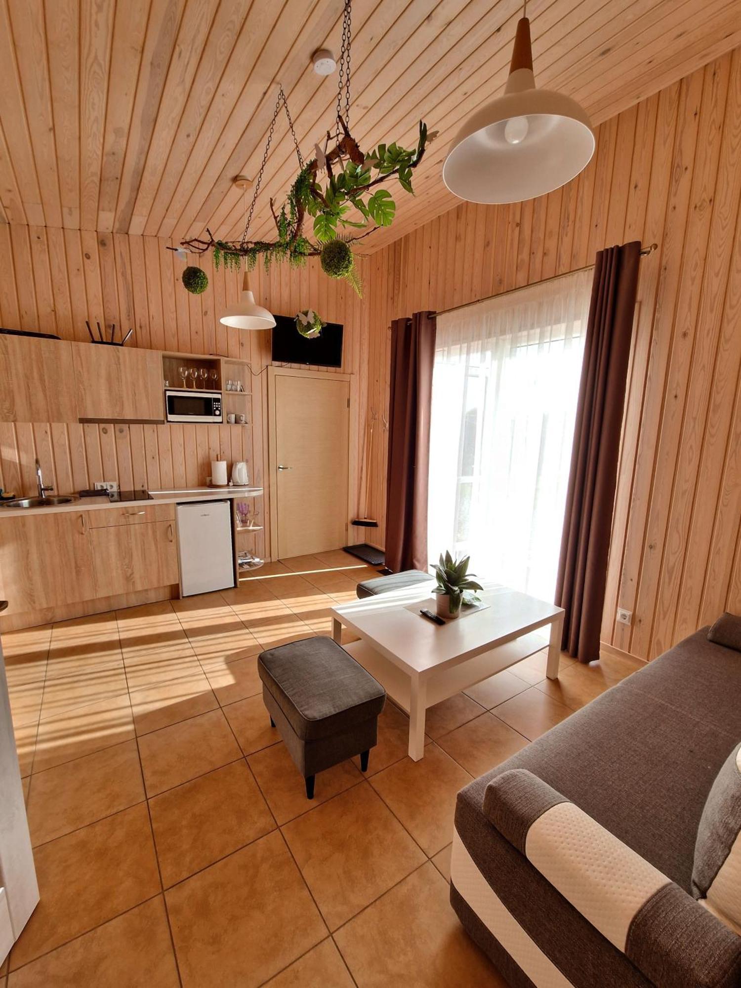 Sila terases Aparthotel Madona Ruang foto